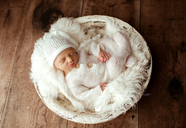 KYLE hat - newborn size