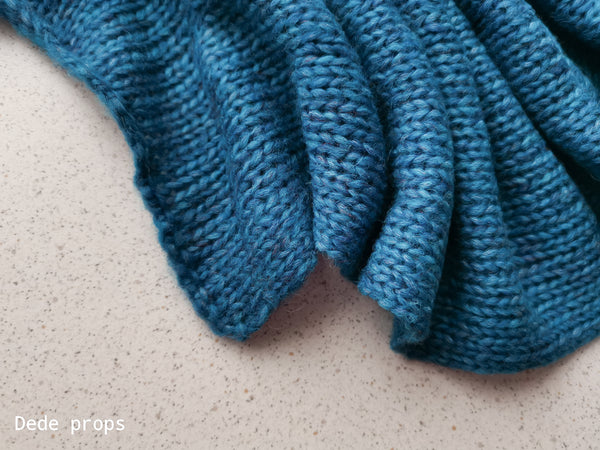 PEACOCK BLUE AIR wrap- newborn size – Dede props