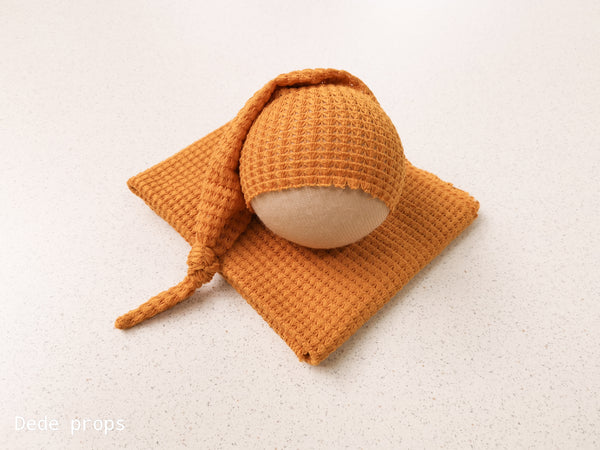 DARAY hat & wrap - newborn size